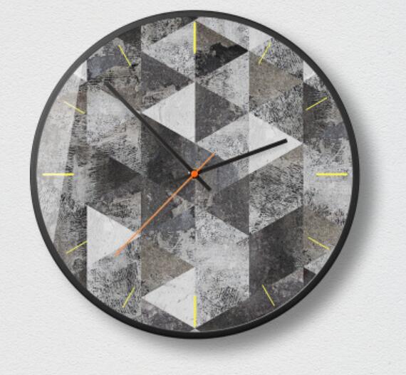 Nowoczesny zegar ścienny z geometrycznym wzorem