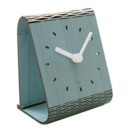 Drewniany zegar stołowy w nowoczesnym stylu