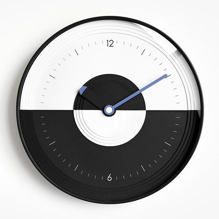 Nowoczesny zegar ścienny z motywem yin yang