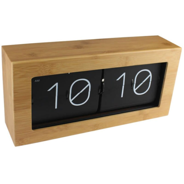 Drewniany zegar klapkowy w stylu retro