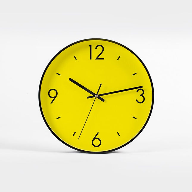 Nowoczesny zegar ścienny z abstrakcyjnym wzorem