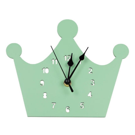 Zabawny drewniany zegar w kształcie królika