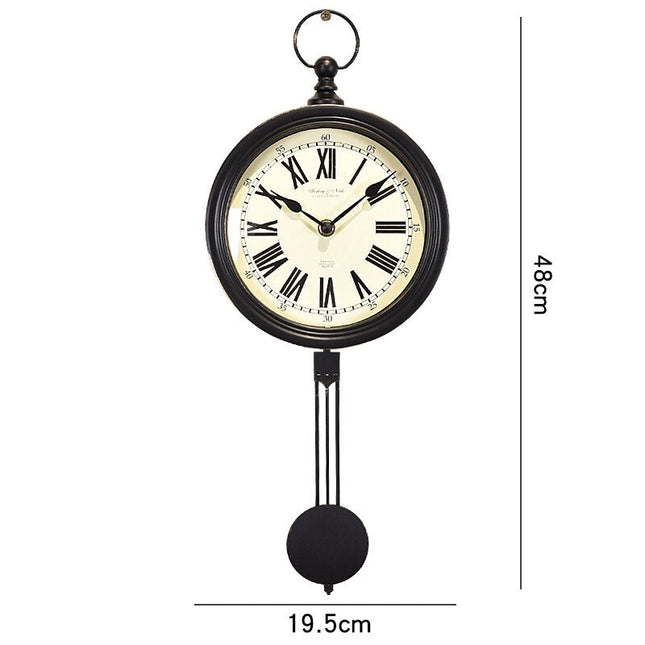 Zegar retro z wahadłem i mechanizmem