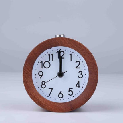 Okrągły drewniany budzik analogowy na stolik