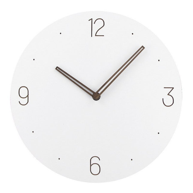 Bardzo prosty drewniany zegar w minimalistycznym stylu