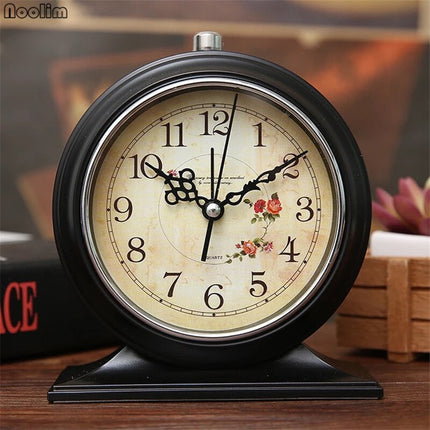 Okrągły budzik w stylu vintage