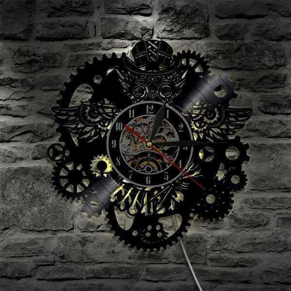 Steampunkowy zegar ścienny sowa z kół zębatych