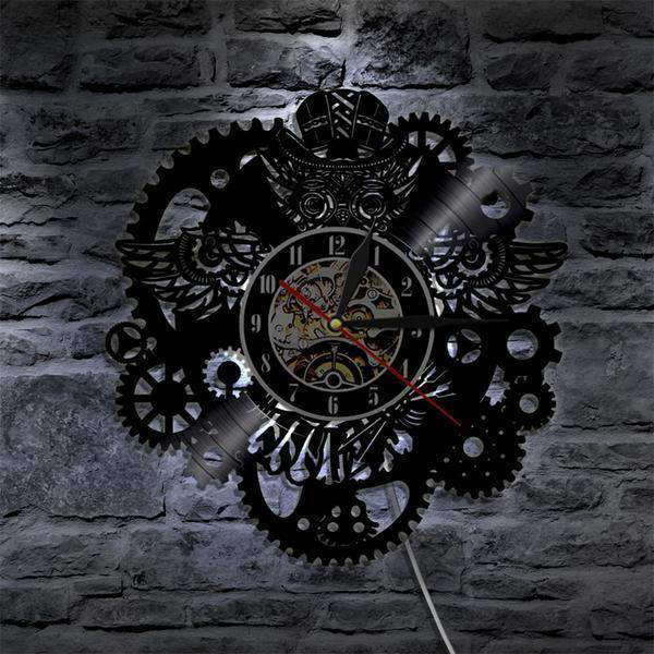 Steampunkowy zegar ścienny sowa z kół zębatych