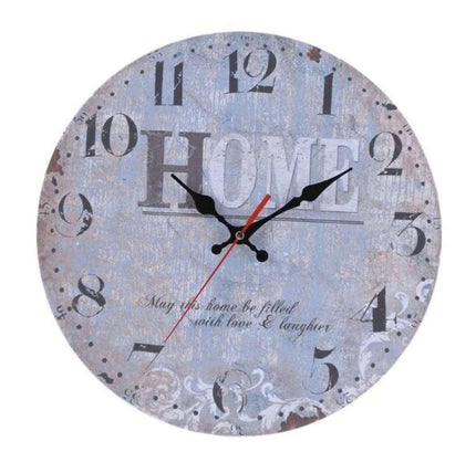 Szary drewniany zegar ścienny w stylu retro