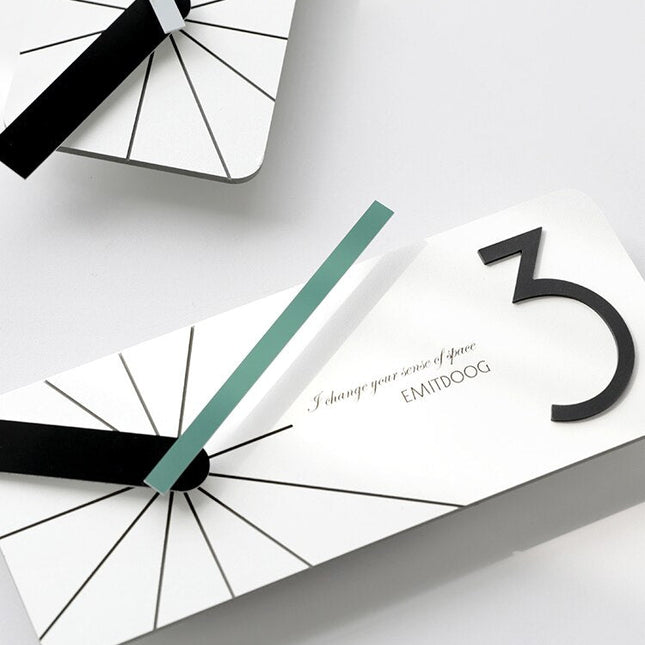 Nowoczesny prostokątny zegar ścienny z drewna