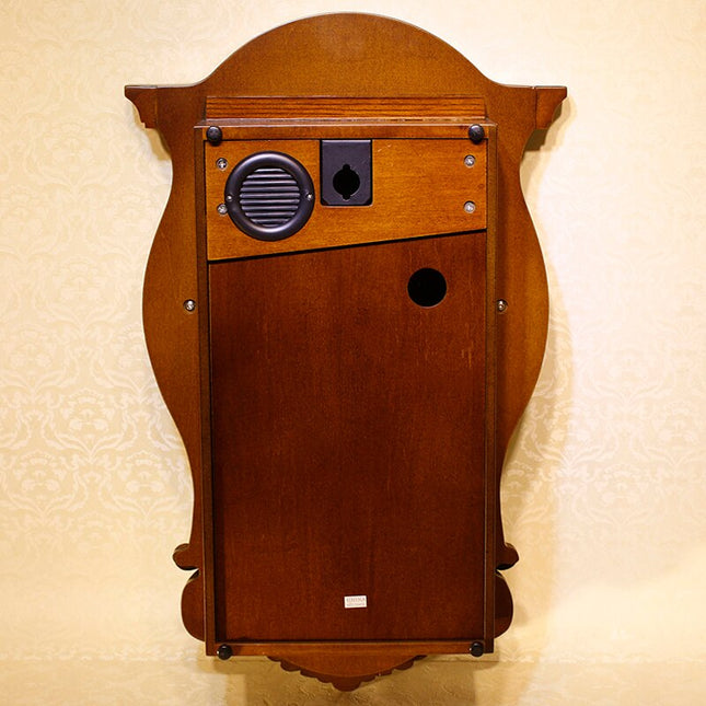 Antyczny drewniany zegar z wahadłem