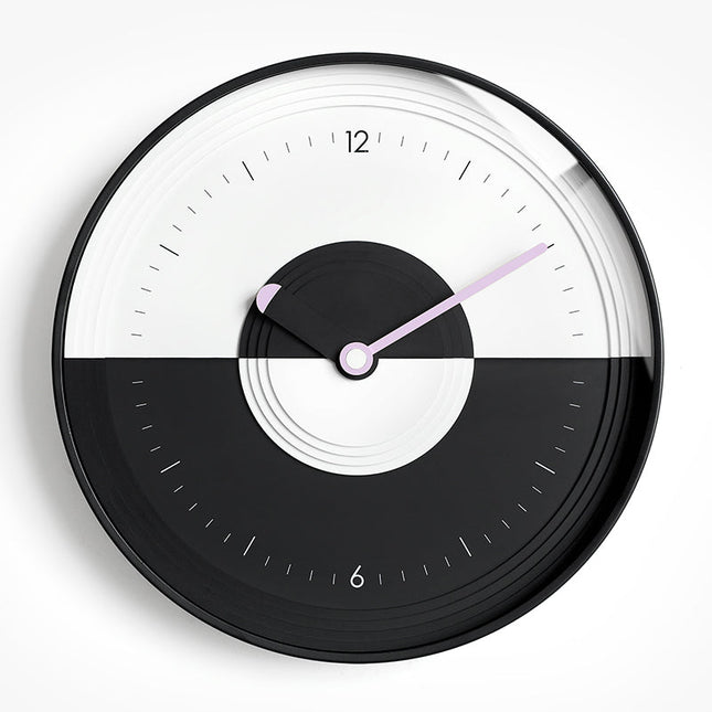 Nowoczesny zegar ścienny z motywem yin yang