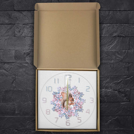 Zegar ścienny z wiewiórką i kwiatami