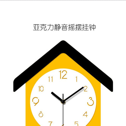 Żółty drewniany zegar z wahadłem ptaszek