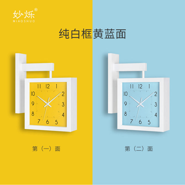 Kwadratowy dwustronny zegar z drewna