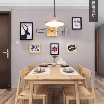 Nowoczesny zegar ścienny w kształcie butelki