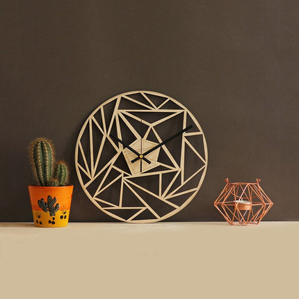 Drewniany ażurowy zegar ścienny geometryczny