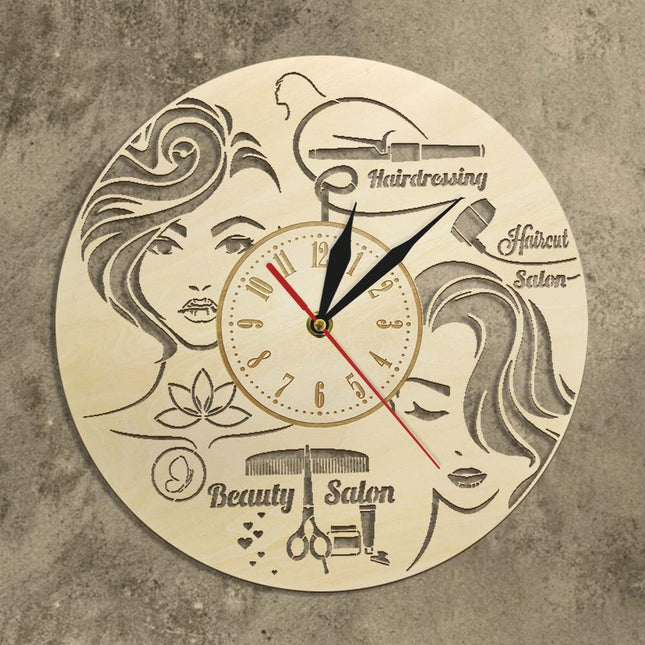 Drewniany zegar do salonu fryzjerskiego
