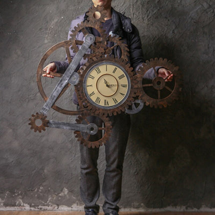 Zegar ścienny steampunk z widocznym mechanizmem