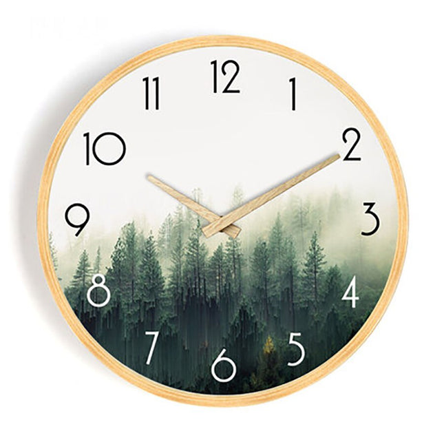Drewniany zegar ścienny w skandynawskim stylu