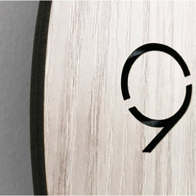 Designerski drewniany zegar w stylu skandynawskim