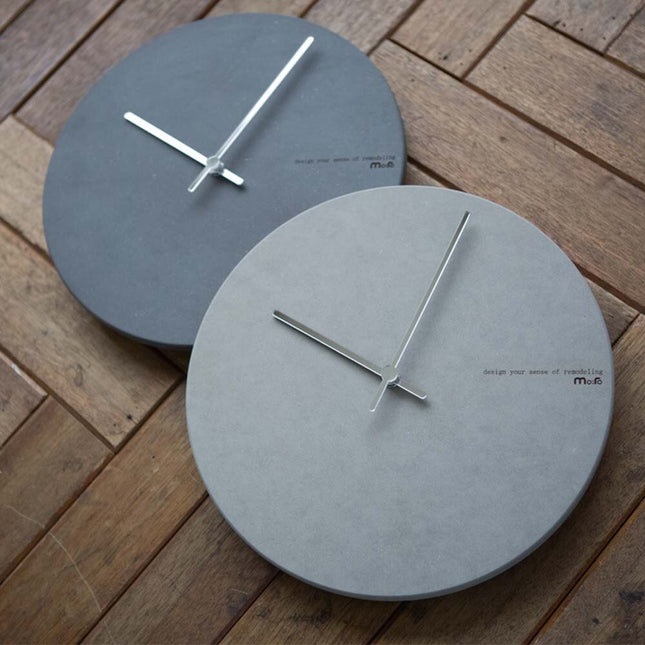 Skandynawski zegar ścienny antracytowy minimalistyczny