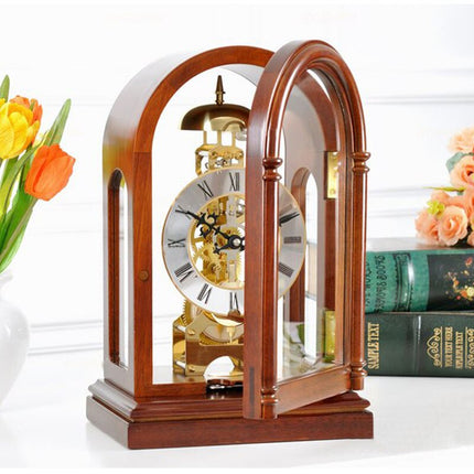 Mechaniczny zegar stołowy w drewnianej ramie