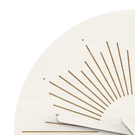 Ozdobny zegar ścienny w kształcie słońca