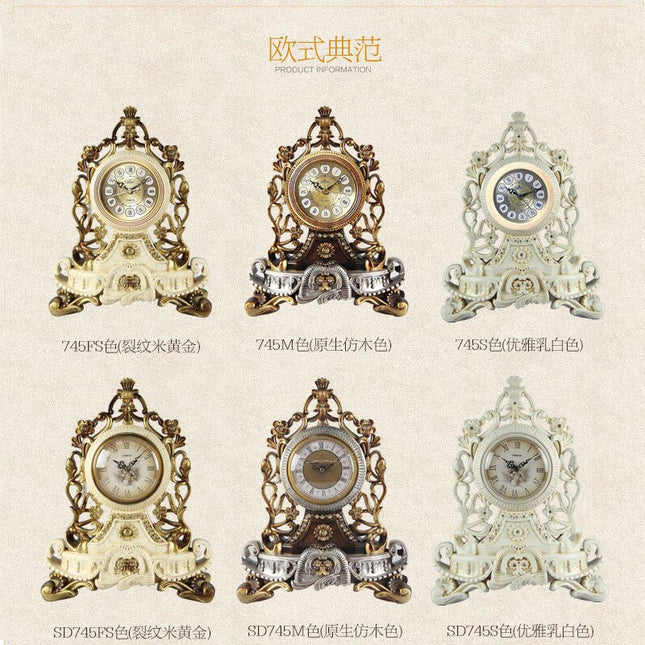 Złoty zegar stołowy w stylu antycznym