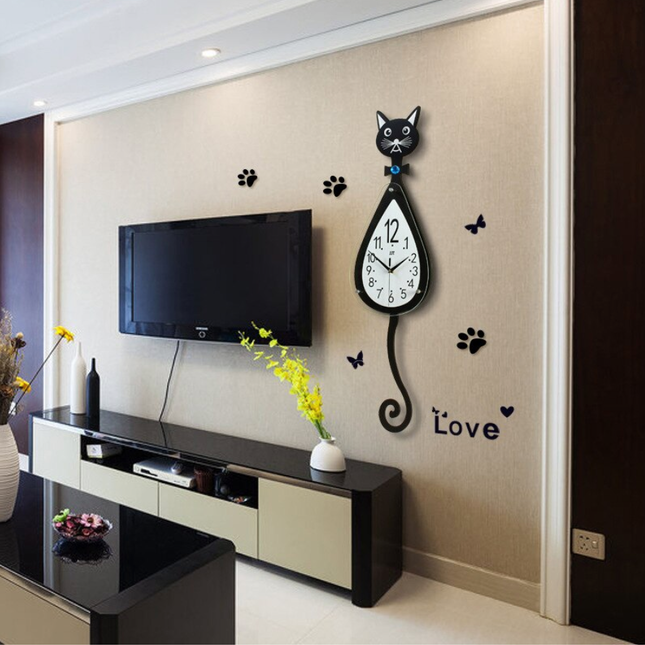 Zegar ścienny kot z ruchomym wahadłem