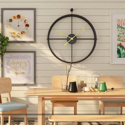 Nowoczesny metalowy zegar ścienny złoty design