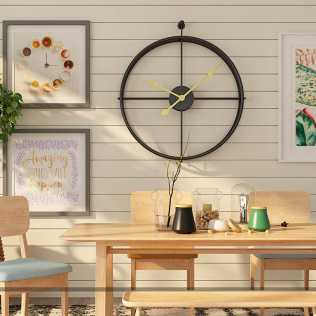 Nowoczesny metalowy zegar ścienny złoty design