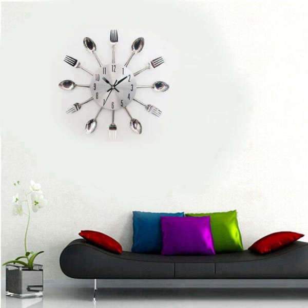 Zegar ścienny do kuchni ze sztućcami