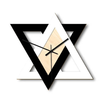 Zegar ścienny w kształcie trójkąta nowoczesny