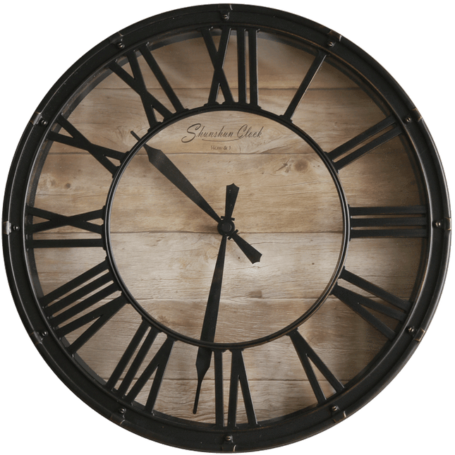 Duży zegar ścienny z rzymskimi cyframi