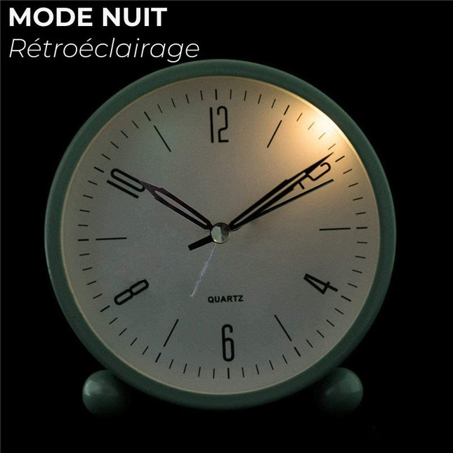 Cichy budzik analogowy bez tykania